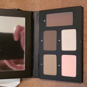 Younique brow palette